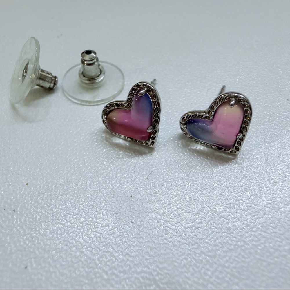 Kendra Scott Ari Watercolor Heart Earrings